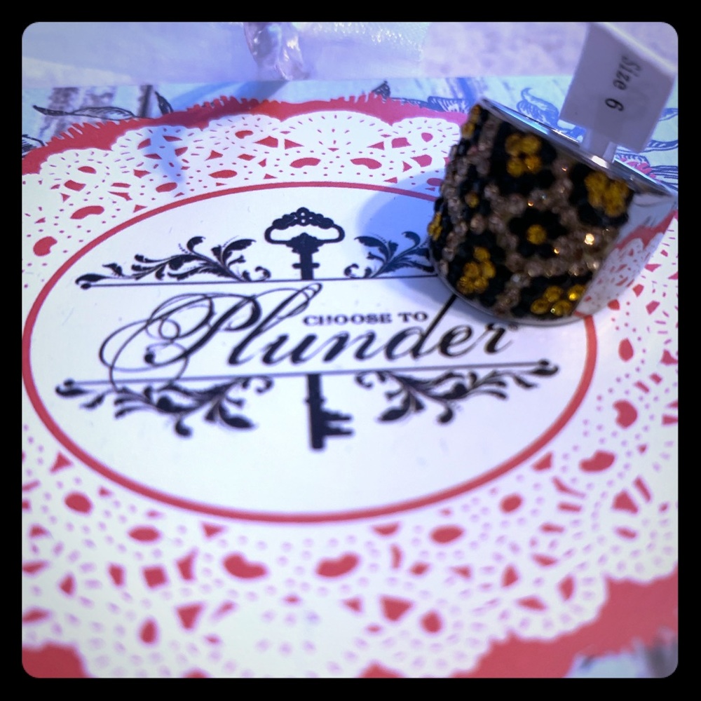Plunder Leopard Stine size 6 ring